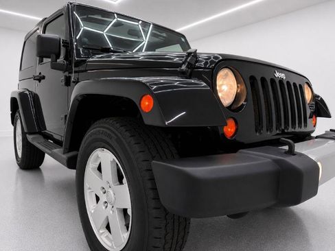 Used 2011 Jeep Wrangler Sahara w/ Connectivity Group AWD/4WD image 35