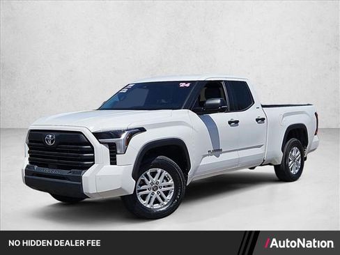 Used 2022 Toyota Tundra SR5 w/ SR5 Convenience Package RWD image 1