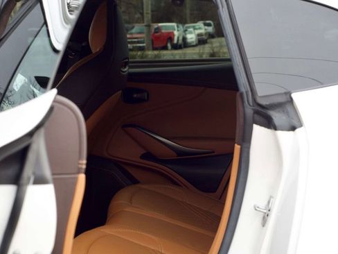 Used 2022 Aston Martin DBX image 43