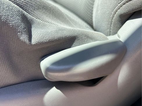 Used 2015 Toyota Tacoma 2WD Access Cab w/ Convenience Package image 27