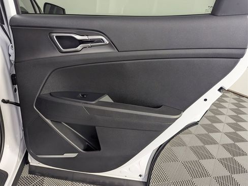 New 2026 Kia Sportage LX image 31