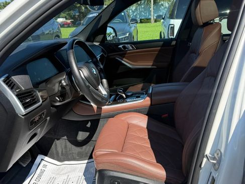 Used 2023 BMW X5 xDrive40i w/ Luxury Seating Package AWD/4WD image 22