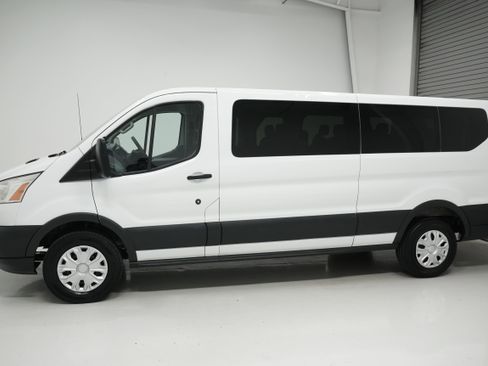 Used 2015 Ford Transit 350 XLT image 5