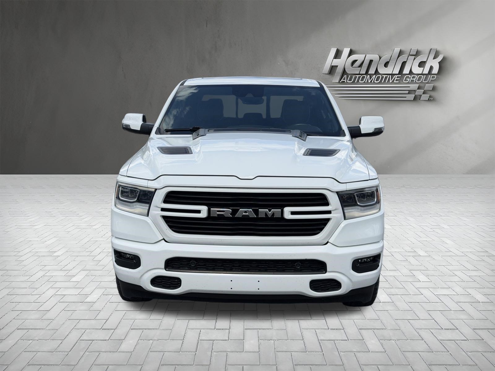 Used 2024 RAM 1500 Laramie AWD/4WD image 3
