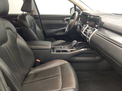 Used 2023 Kia Sorento S FWD image 21
