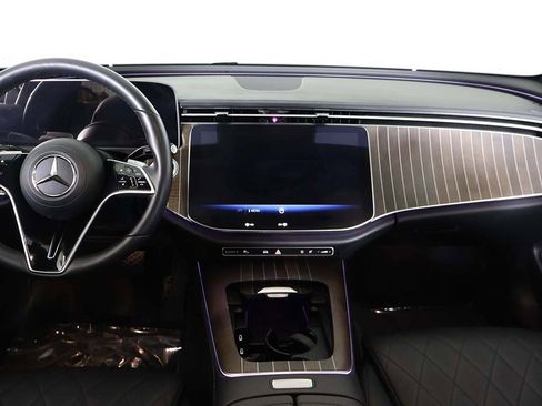 Used 2025 Mercedes-Benz E 450 4MATIC Sedan w/ Multicontour Seating Package image 39