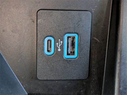 Certified 2023 Ford F150 Lariat w/ Equipment Group 502A High image 22