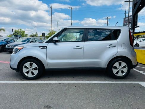 Used 2016 Kia Soul FWD image 8