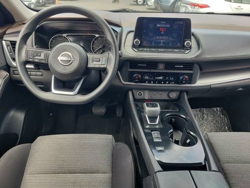 Used 2023 Nissan Rogue SV FWD image 11