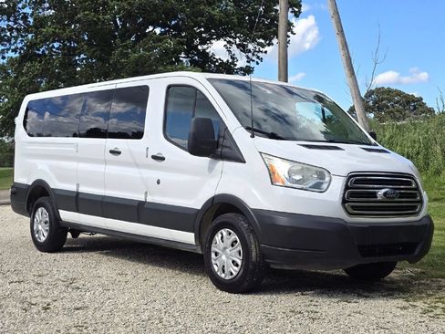 Used 2015 Ford Transit 350 XLT RWD image 6