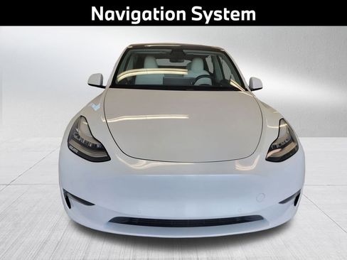 Used 2020 Tesla Model Y Performance image 3