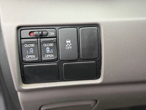 Used 2015 Honda Odyssey EX image 13