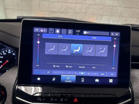 Used 2022 Jeep Compass Latitude image 12