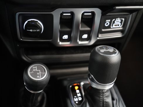 New 2026 Jeep Wrangler Sport S image 28