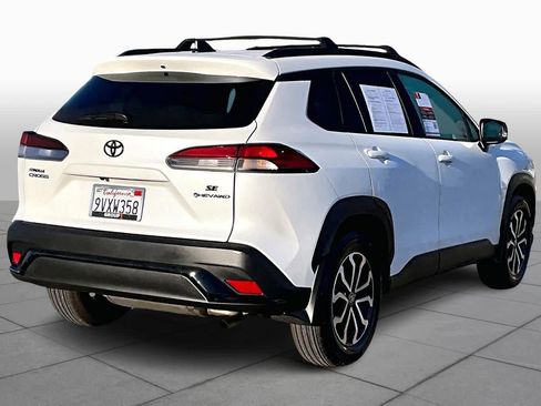 Used 2026 Toyota Corolla Cross SE image 12