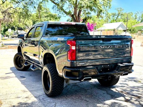 Used 2020 Chevrolet Silverado 1500 Custom Trail Boss w/ Custom Convenience Package image 2