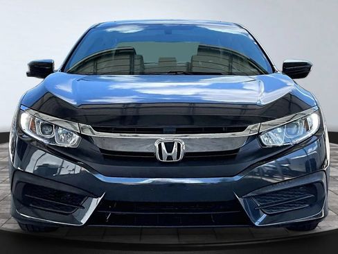 Used 2017 Honda Civic EX image 2