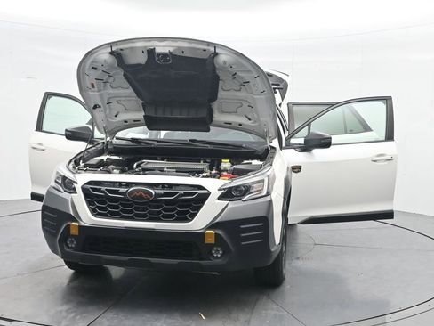 Used 2022 Subaru Outback Wilderness AWD/4WD image 40