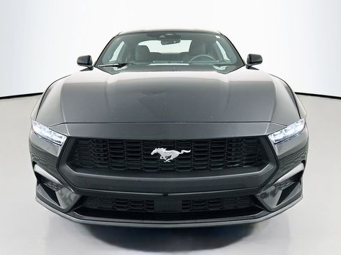 Used 2024 Ford Mustang Coupe RWD image 2
