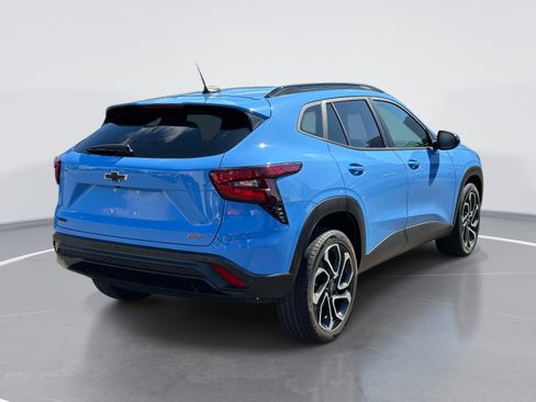 Certified 2024 Chevrolet Trax RS w/ Sunroof Package FWD image 5