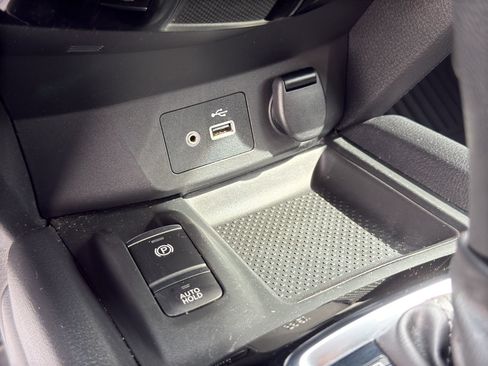 Used 2020 Nissan Rogue SV w/ Premium Package FWD image 35