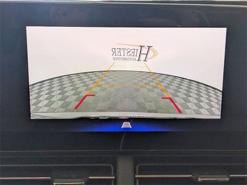 Used 2025 Chevrolet Trax LT w/ LT Convenience Package image 20