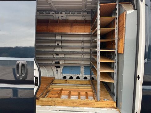 Used 2015 RAM ProMaster 2500 w/ Interior Convenience Group image 9