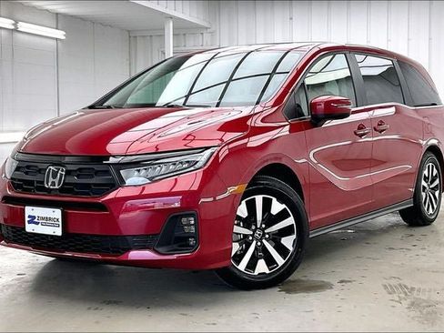 Certified 2026 Honda Odyssey EX-L image 2