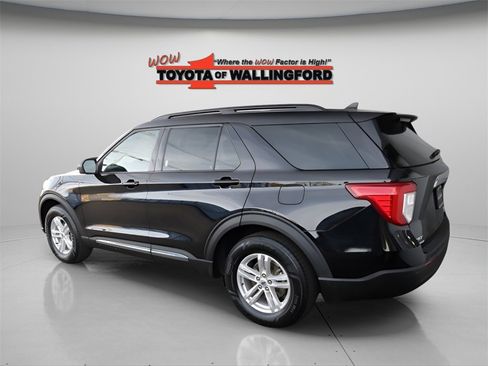 Used 2024 Ford Explorer XLT image 7