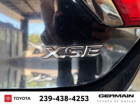 Used 2016 Toyota Camry XSE w/ Moonroof Package image 8