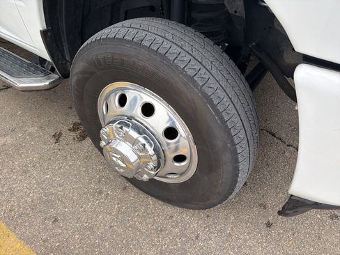 Used 2022 RAM 3500 Big Horn w/ Level A Equipment Group image 9