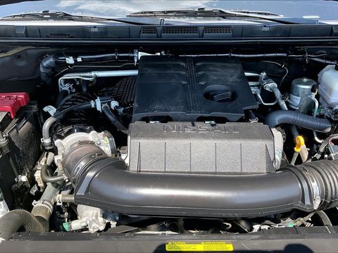 Used 2024 Nissan Frontier SV w/ Technology Package RWD image 31
