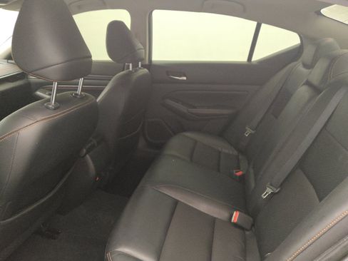 Used 2020 Nissan Altima 2.5 SR FWD image 18