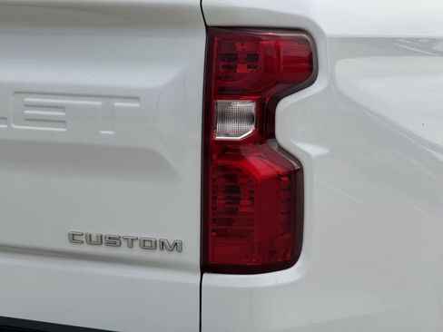 Used 2022 Chevrolet Silverado 1500 Custom RWD image 10