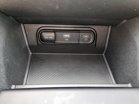 Used 2024 Kia Sportage LX AWD/4WD image 29