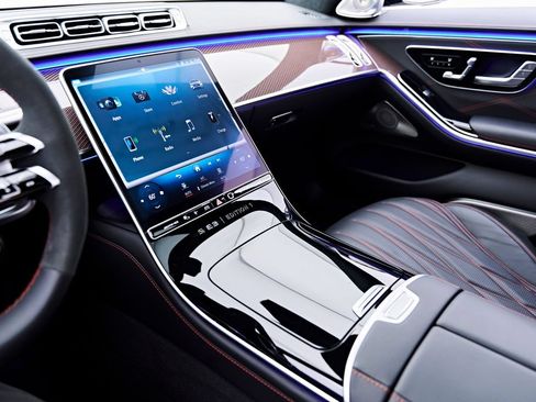 Used 2024 Mercedes-Benz S 63 AMG S w/ Rear Seat Package image 84
