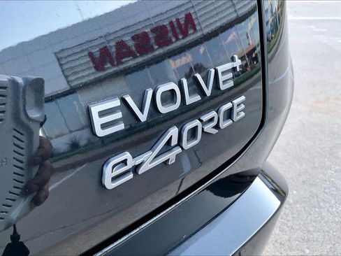 Used 2024 Nissan Ariya AWD image 9
