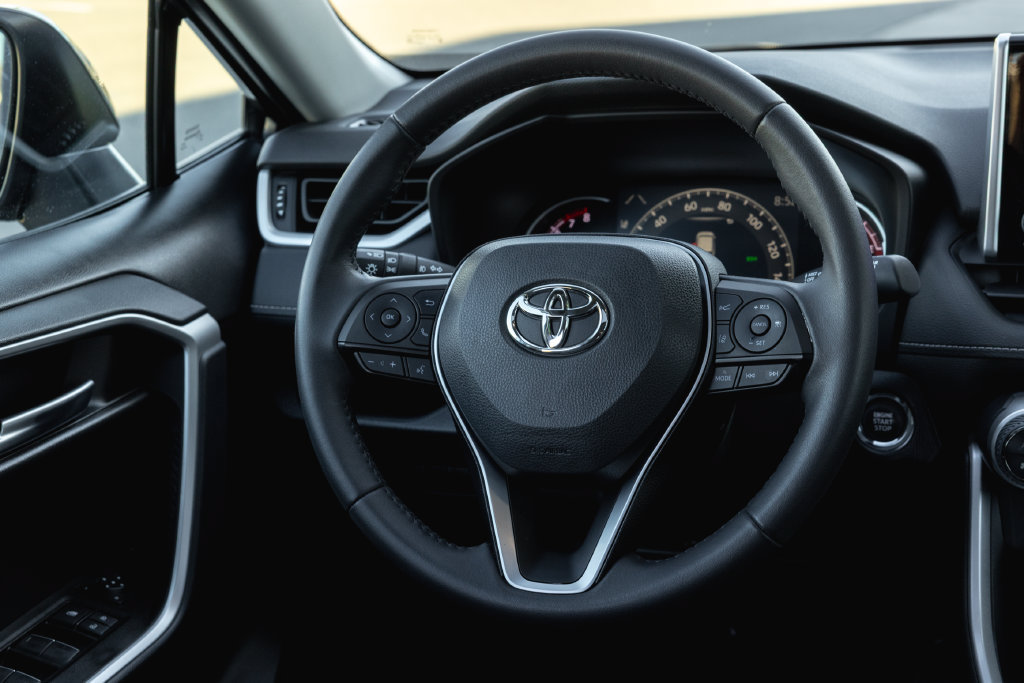 Certified 2023 Toyota RAV4 XLE Premium FWD image 29