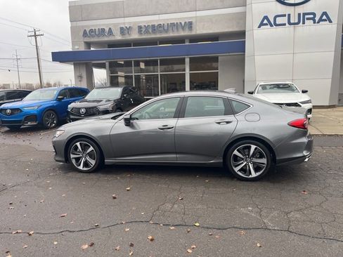 Certified 2025 Acura TLX w/ Technology Package image 5