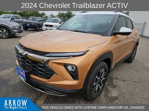 Used 2024 Chevrolet TrailBlazer ACTIV w/ Convenience Package FWD image 4