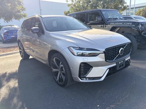 Used 2025 Volvo XC60 B5 Ultra w/ Protection Package Premier AWD/4WD image 3