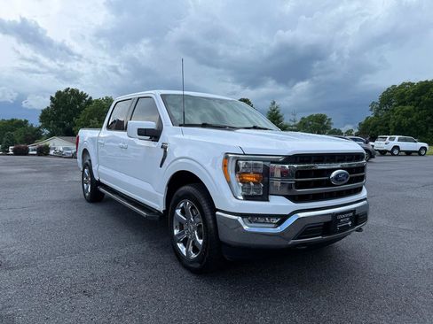 Used 2021 Ford F150 Lariat w/ Trailer Tow Package AWD/4WD image 9