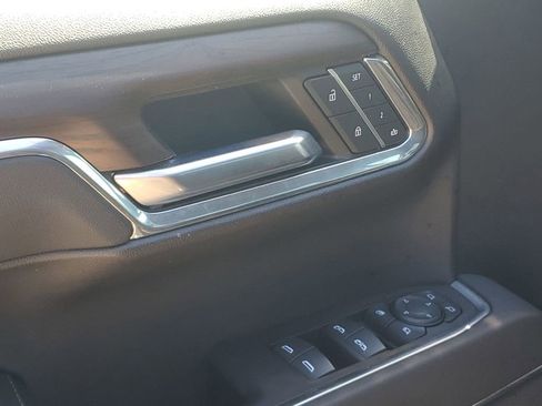 Used 2023 GMC Sierra 1500 SLT w/ X31 Off-Road Package image 46