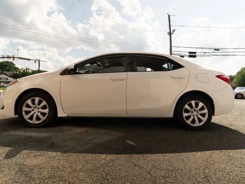 Used 2019 Toyota Corolla LE FWD image 7