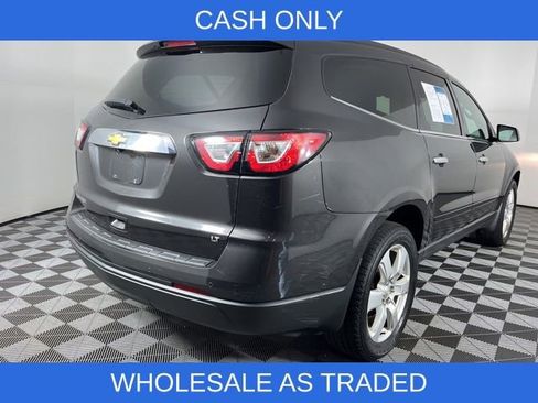 Used 2017 Chevrolet Traverse LT w/ Style and Technology Package image 8