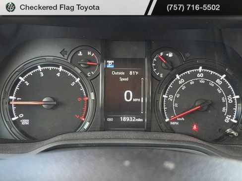 Used 2024 Toyota 4Runner SR5 Premium w/ Moonroof Package AWD/4WD image 13