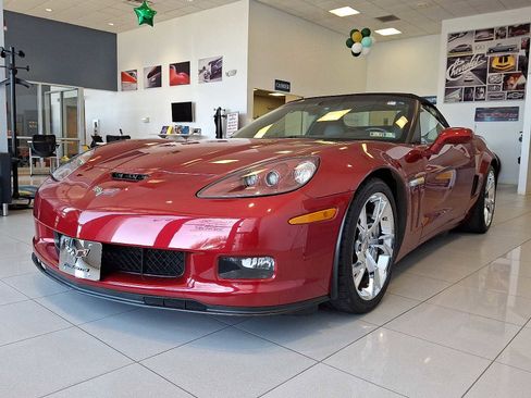 Used 2010 Chevrolet Corvette Grand Sport w/ Preferred Equipment Group image 3