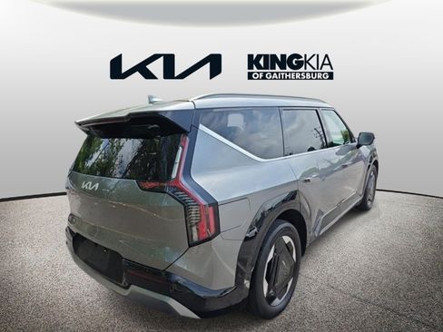Certified 2024 Kia EV9 Land AWD/4WD image 4