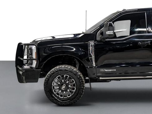 Used 2024 Ford F350 Lariat w/ Lariat Ultimate Package AWD/4WD image 11