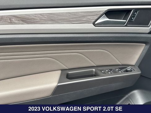 Used 2023 Volkswagen Atlas Cross Sport SE w/ Panoramic Sunroof Package FWD image 12